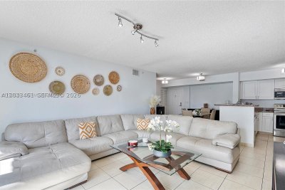 Mark on Brickell Apt #603