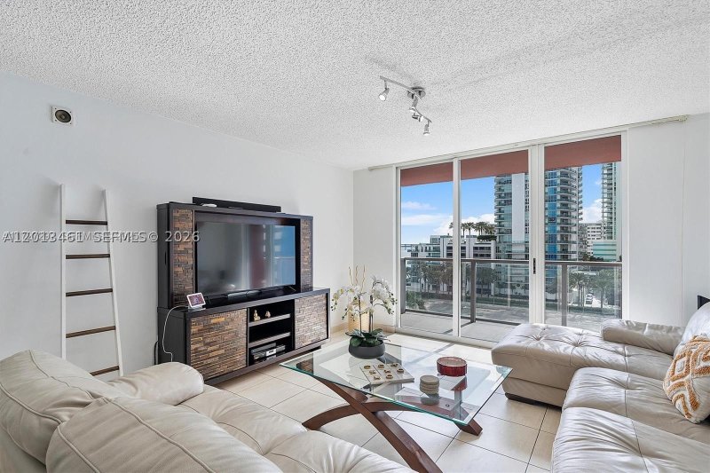 Aluguel de apartamento no Mark on Brickell 603