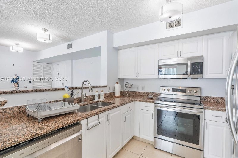 Aluguel de apartamento no Mark on Brickell 603
