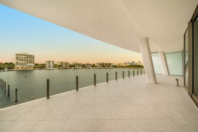 Alquiler de apartamento en Vita at Grove Isle S302