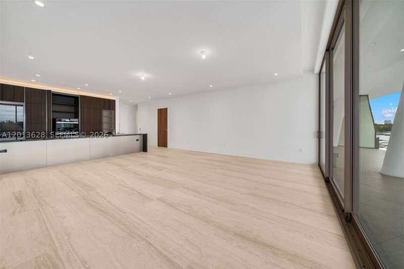 Alquiler de apartamento en Vita at Grove Isle S302