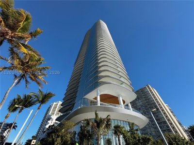 Comprar apartamento no Una Residences at Brickell 4202