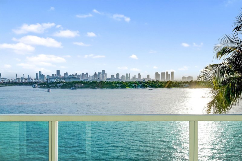 Apartment for rent at Floridian 805