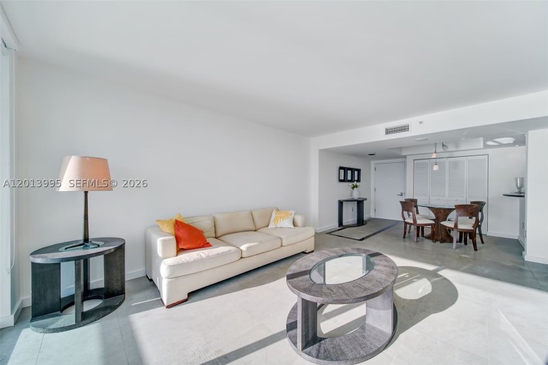 Apartment for rent at Floridian 805