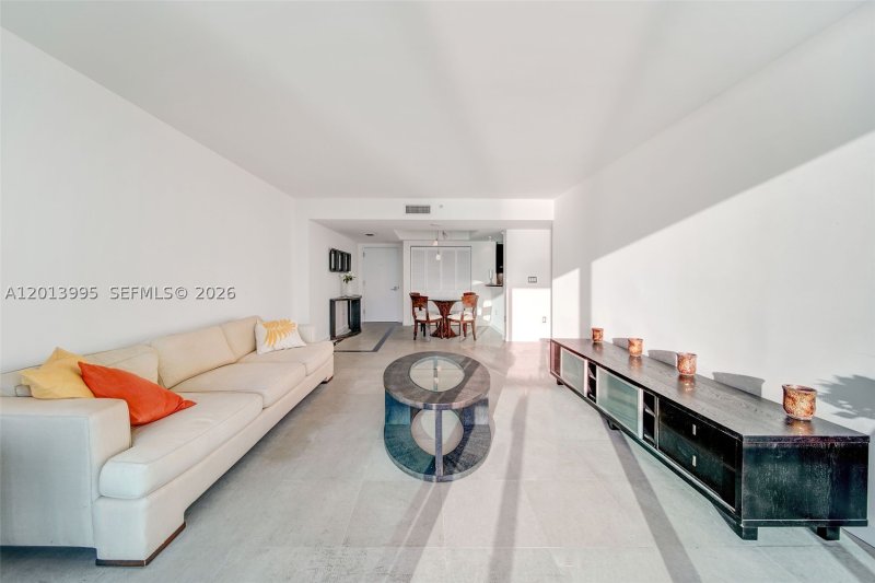 Apartment for rent at Floridian 805