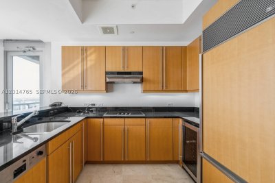 Alquiler de apartamento en Four Seasons Millenium Tower I 57B