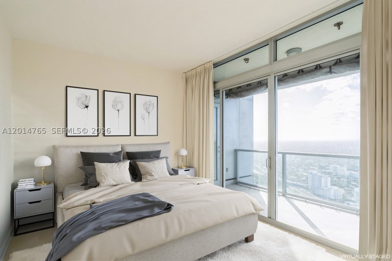 Alquiler de apartamento en Four Seasons Millenium Tower I 57B