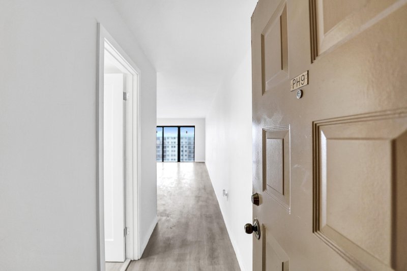 Condo for sale at The Summit 2509s
