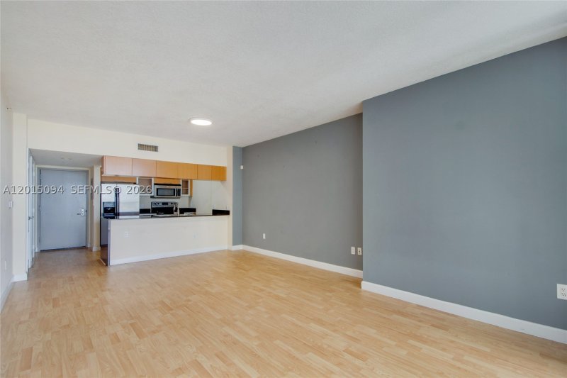 Apartment for rent at Opera Tower 3111