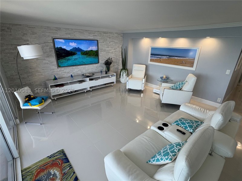 Condo for sale at Parker Plaza Estates 1812