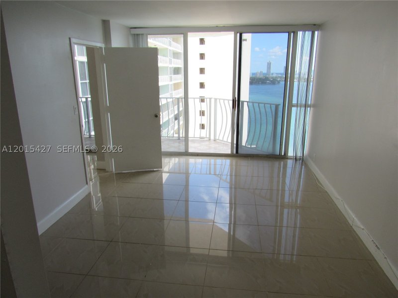 Apartment for rent at Grandview Palace 2210