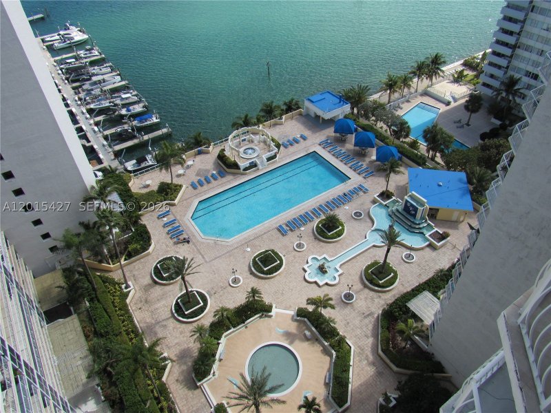 Apartment for rent at Grandview Palace 2210