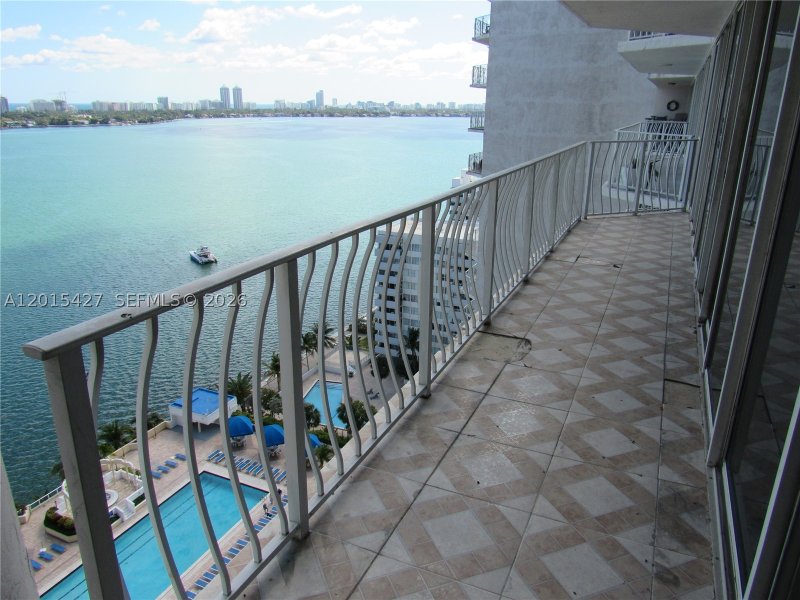 Apartment for rent at Grandview Palace 2210