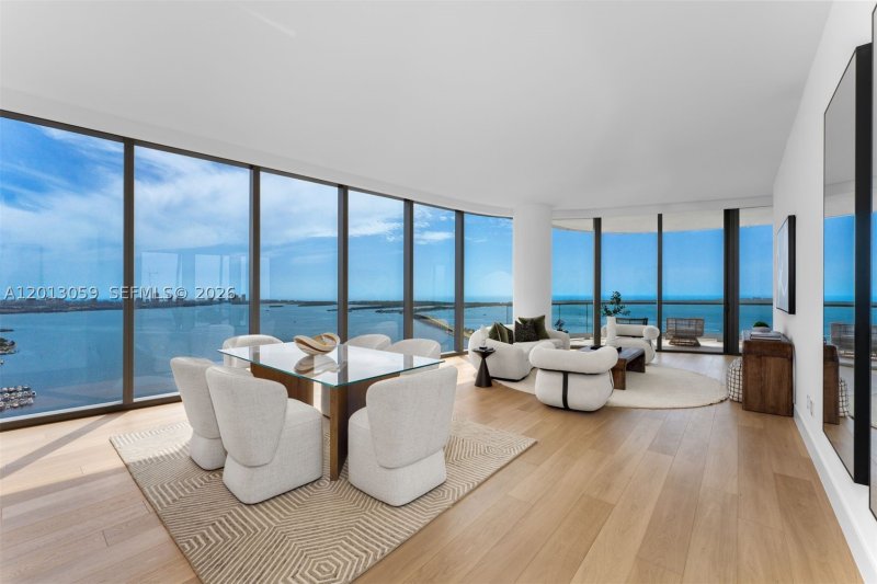 Comprar apartamento no Una Residences at Brickell 3601