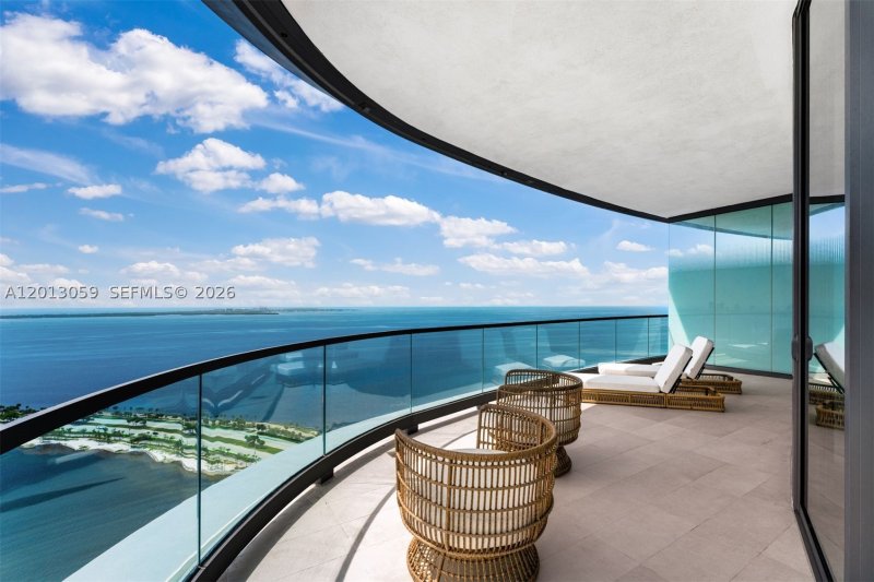 Comprar apartamento no Una Residences at Brickell 3601