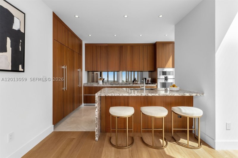Comprar apartamento no Una Residences at Brickell 3601