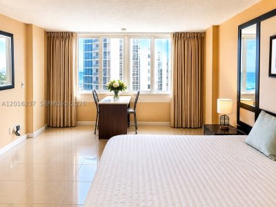 Aluguel de apartamento no Aventura Beach Club 707
