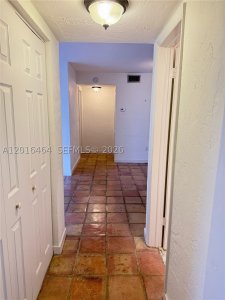 Aluguel de apartamento no Villa Capri 301