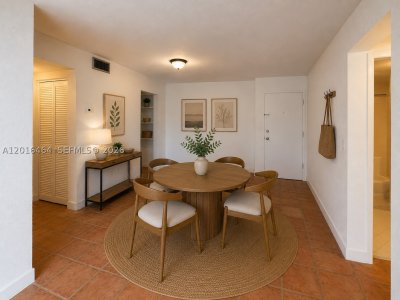 Aluguel de apartamento no Villa Capri 301