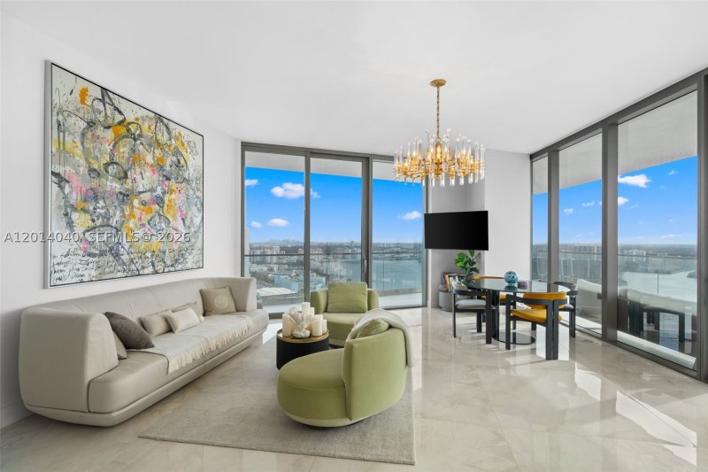 Condo for sale at Residences by Armani / Casa 3205
