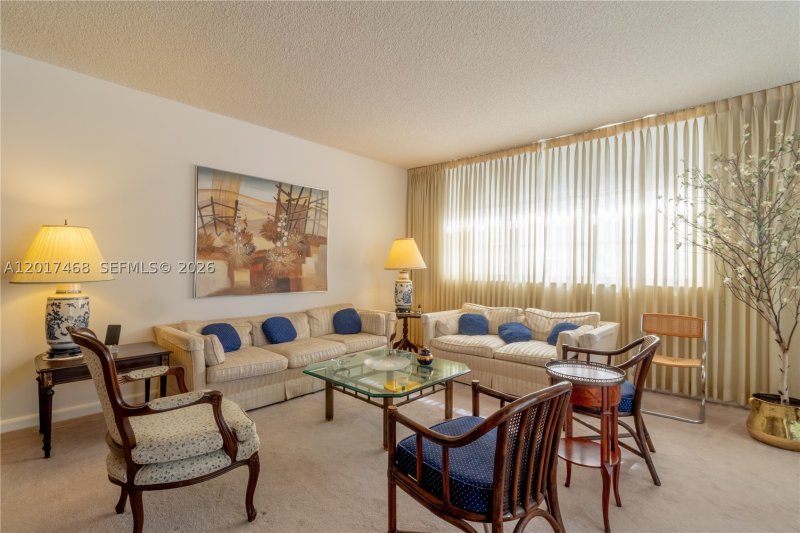 Condo for sale at Winston Towers L12