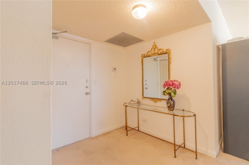 Condo for sale at Winston Towers L12
