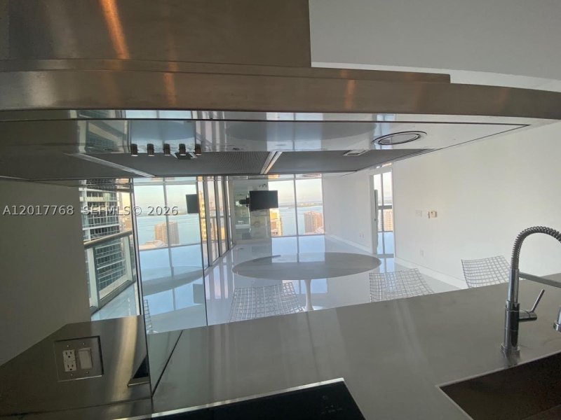 Condo for sale at Icon Brickell Tower II 2902