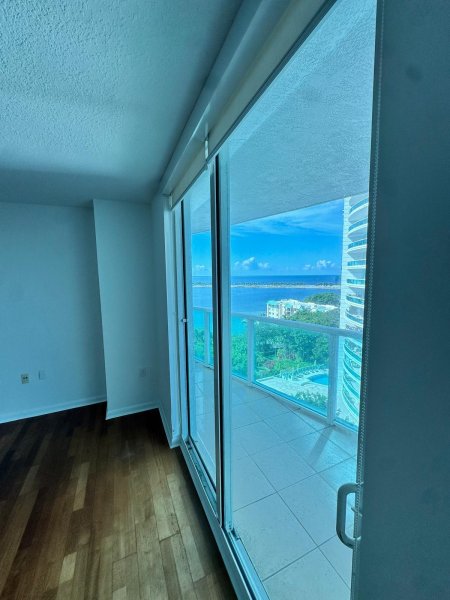 Apartment for rent at Skyline On Brickell 808
