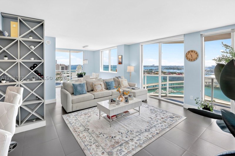 Condo for sale at Vizcayne Everglades On The Bay 3602