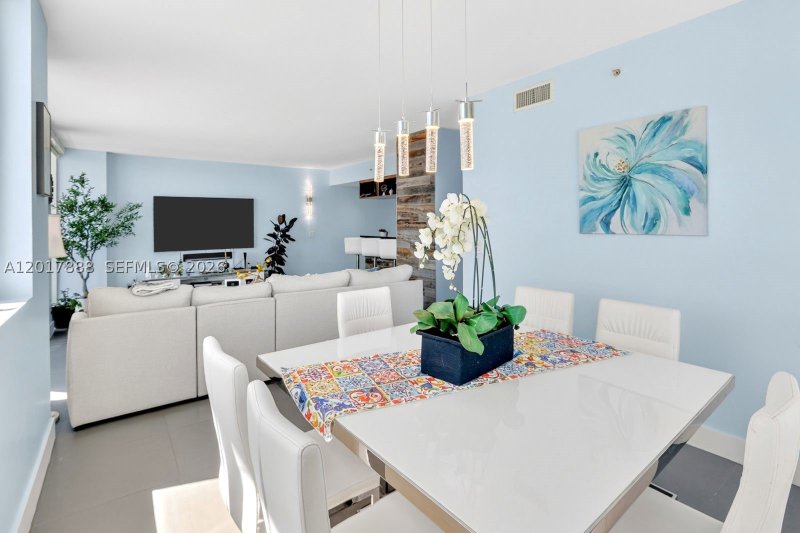 Condo for sale at Vizcayne Everglades On The Bay 3602