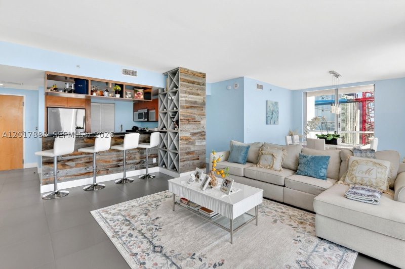 Condo for sale at Vizcayne Everglades On The Bay 3602