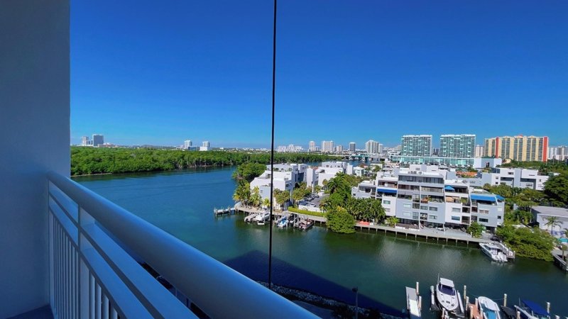 Alquiler de apartamento en Coastal Towers 1027