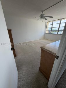 Comprar apartamento en Imperial Towers 319