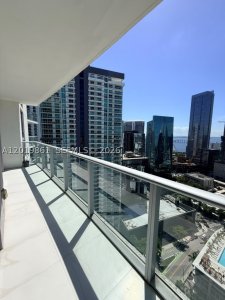 Comprar apartamento en 1100 Millecento 3302