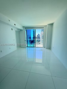 Comprar apartamento en 1100 Millecento 3302