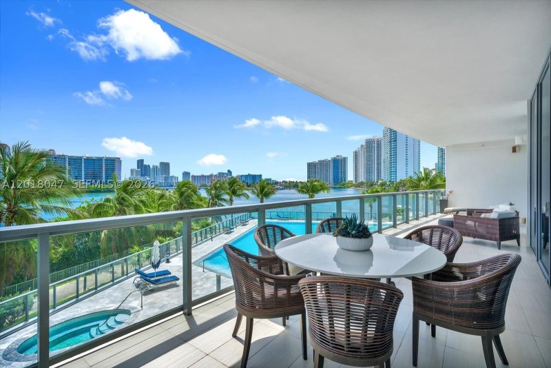 Comprar apartamento en Echo Aventura 217