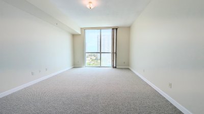 Comprar apartamento no Ocean Marine Yacht Club 701