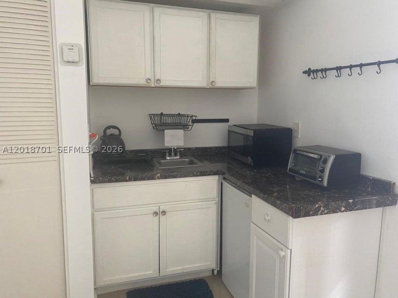 Condo for sale at Palm Bay Condo 1E
