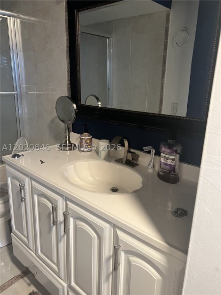 Apartment for rent at Imperial Towers 718