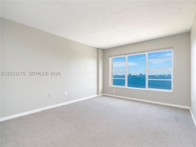 Comprar apartamento en The Jockey Club I 912