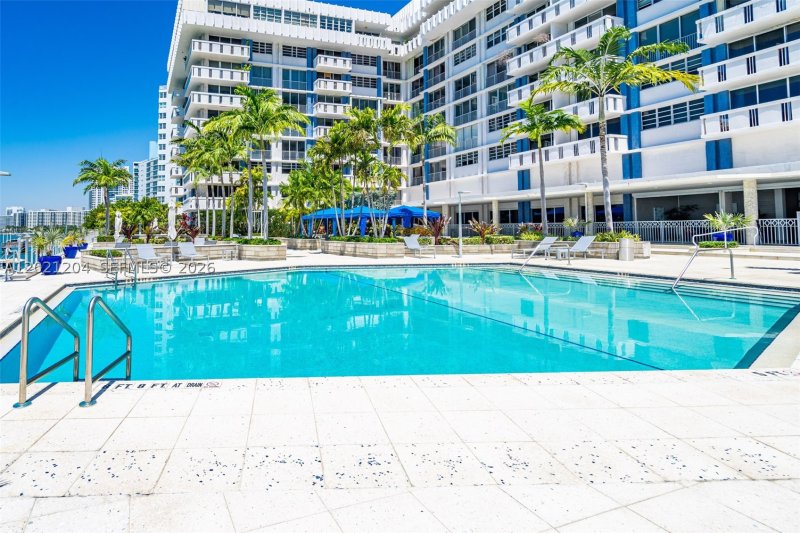 Apartment for rent at South Bay Club 509
