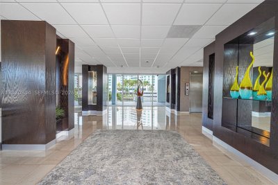 Comprar apartamento en Sunrise East 17E