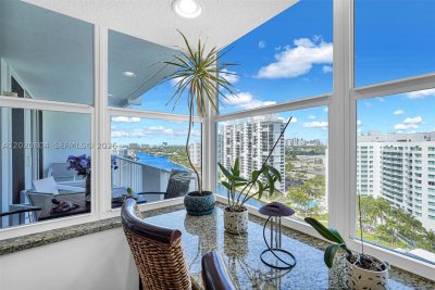 Comprar apartamento en Sunrise East 17E
