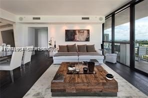 Aluguel de apartamento no Setai 1907