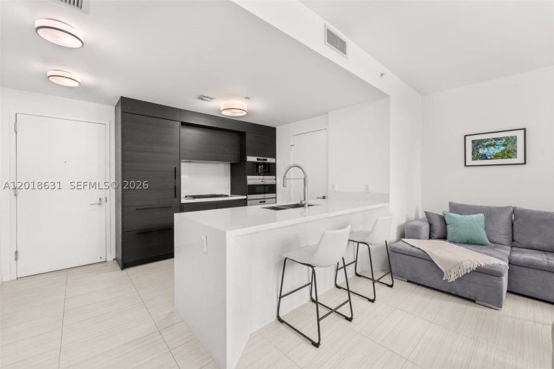 Comprar apartamento en One Ocean South Beach 108