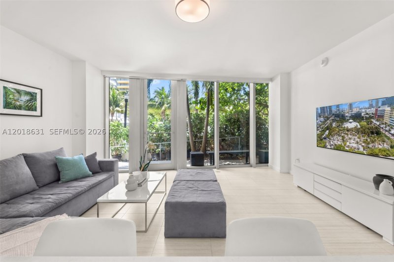 Comprar apartamento en One Ocean South Beach 108