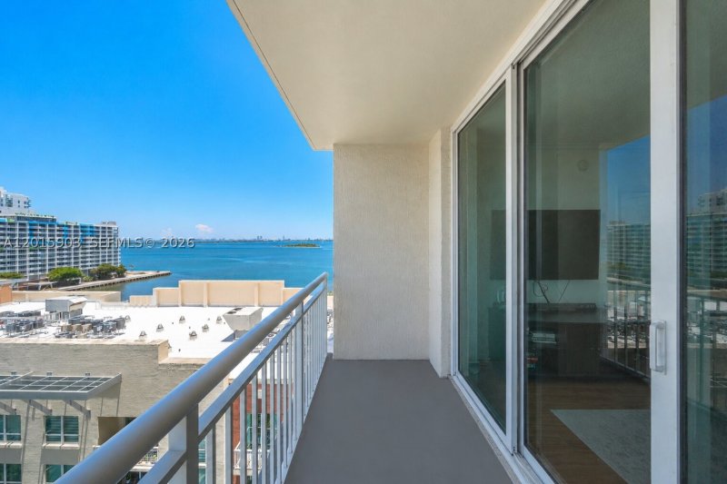 Comprar apartamento no Cite On The Bay 1005