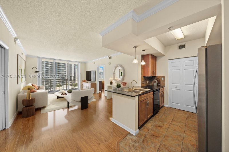 Comprar apartamento no Cite On The Bay 1005