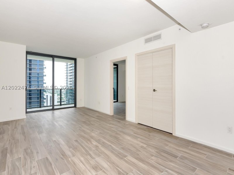 Comprar apartamento en SLS Lux Brickell 2310
