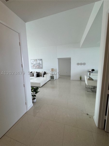 Condo for sale at Trump Tower One 4006